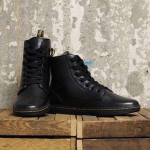 Dr. Martens Leyton Combat Boots size 8